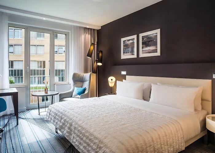 Le Meridien Hotel 5*