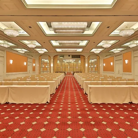 Le Meridien Otel 5*