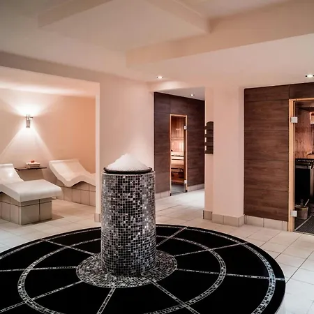Le Meridien 5*