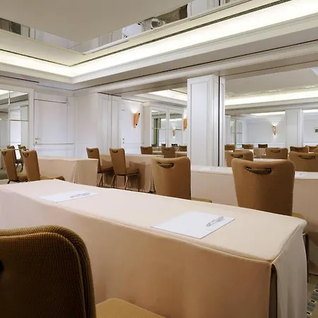 호텔 르 메르디앙