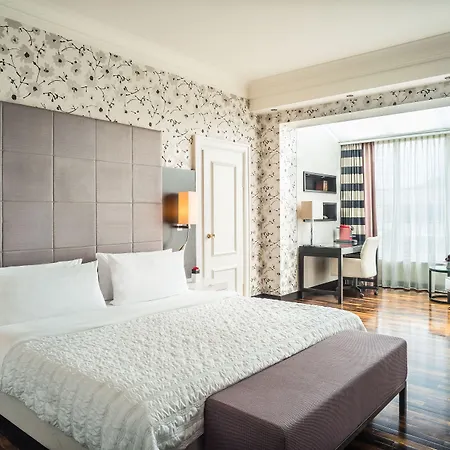 Le Meridien Szálloda