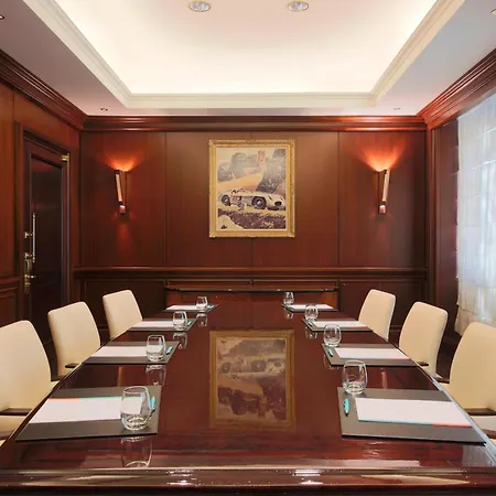 Le Meridien Hotel 5*