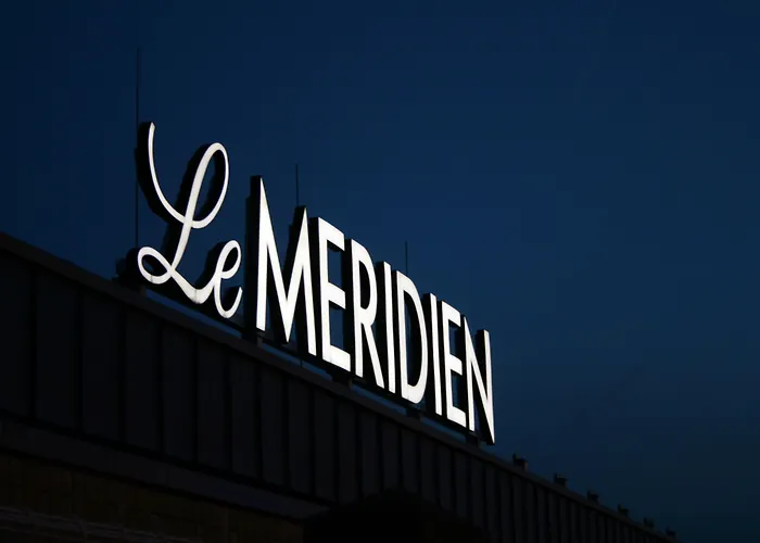 Le Meridien 5*